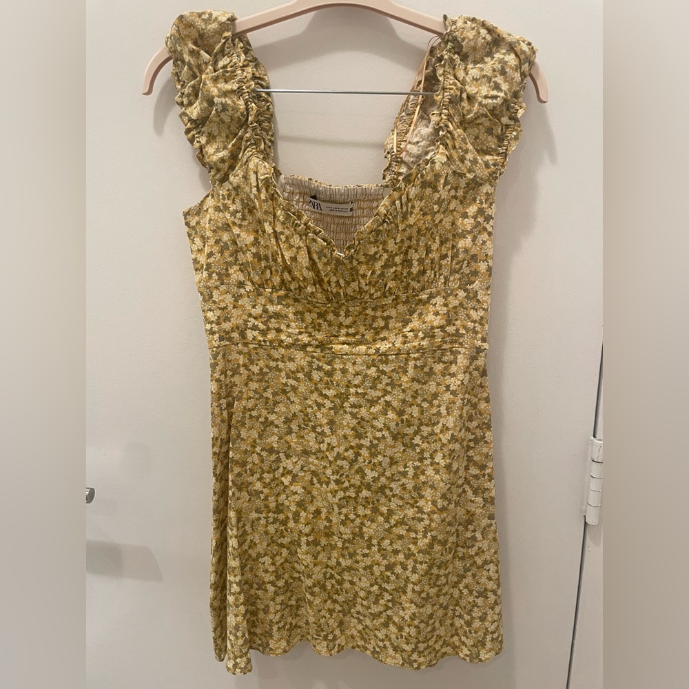 Green and Yellow Floral Mini Dress - Zara